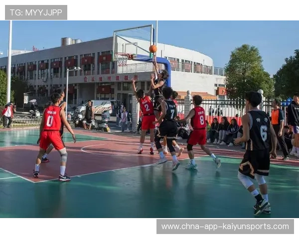 职业篮球比赛中防守篮板球保障对于转换进攻的意义（395 ）